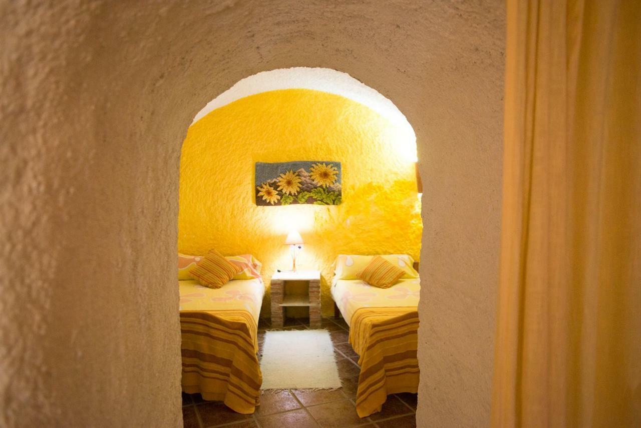 Cuevas De Rolando Pensionat Guadix Exteriör bild